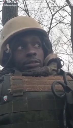 small_Dunkan_at_the_frontline_295727686c.jpg